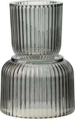 Gusta Waxinelichthouder Grijs - Waxinelichthouders - Glas - Ø 10,5 Centimeter X 15 Centimeter -Gusta® 754x1200